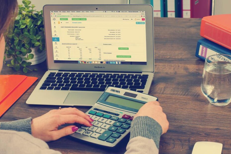 Approbation et dépôt des comptes annuels : délais et confidentialité